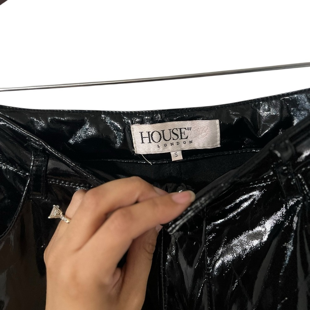 HOUSE OF CB Vinyl Faux Leather Vegan Black Pants - Picture 7 of 8